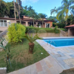 Casa à venda ou para alugar com 5 quartos, sendo 2 suítes, no condomínio Fazenda São Joaquim, Vinhedo - SP