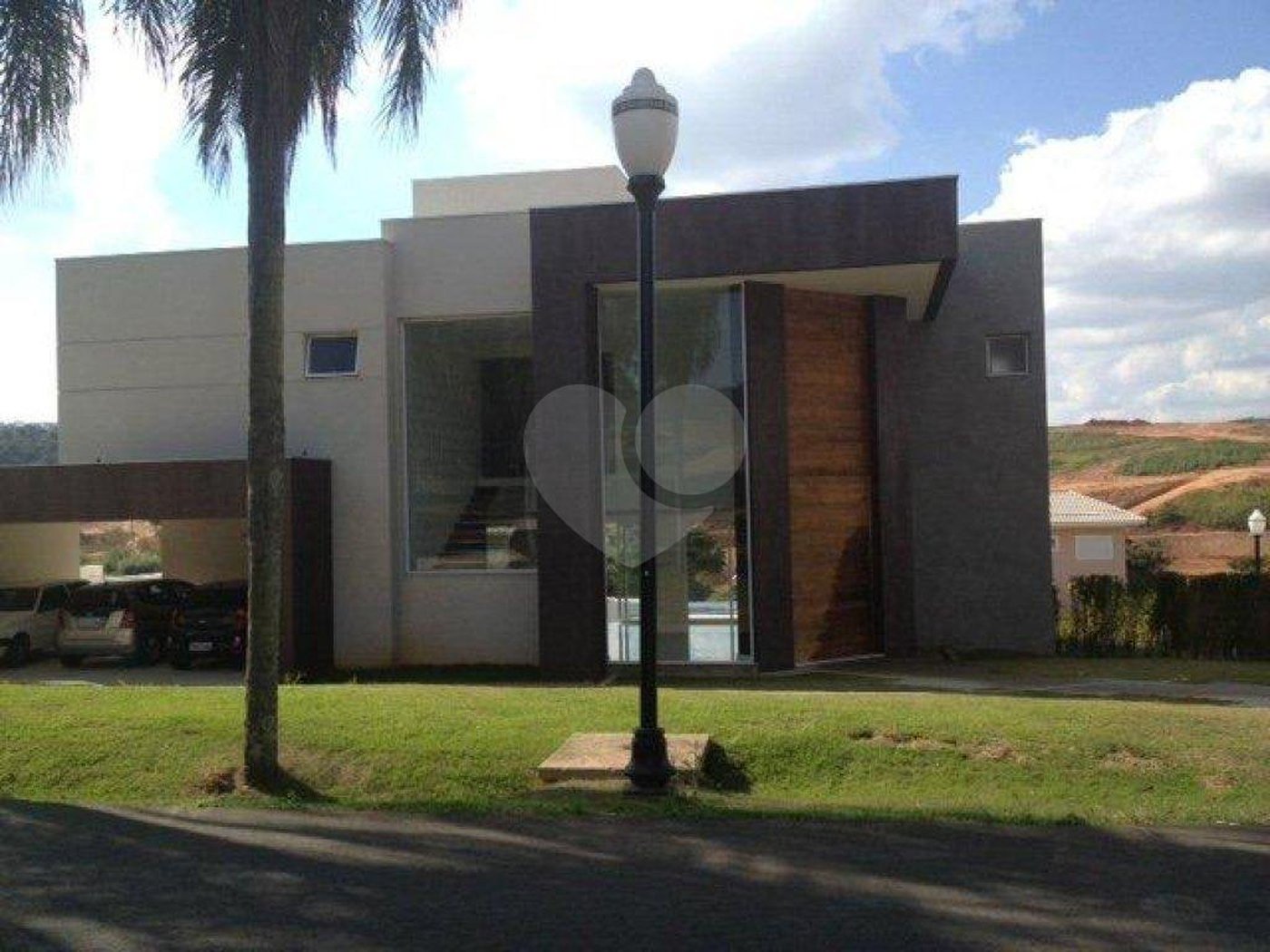 Sobrado à venda com 4 suítes em Posse Nova, Itupeva, SP