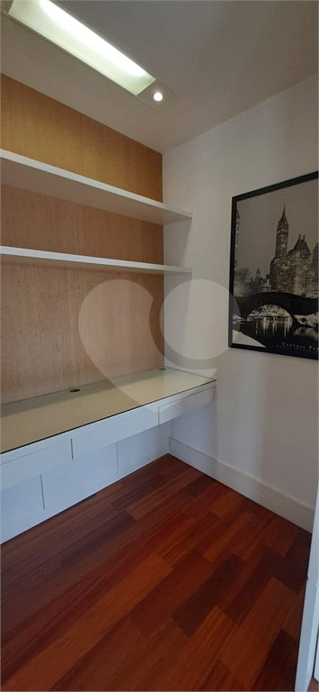 Apartamento à venda com 4 quartos, sendo 3 suítes, em Cambuci, São Paulo, SP