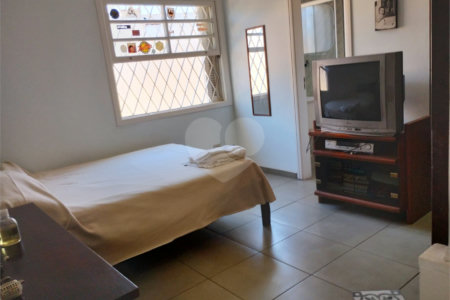 Casa de Vila à venda com 4 suítes em Jardim Londrina, São Paulo, SP