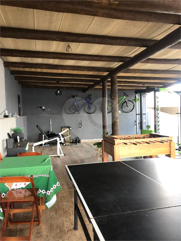 Sobrado à venda com 4 quartos, sendo 2 suítes,  no Centro, Joanópolis, SP