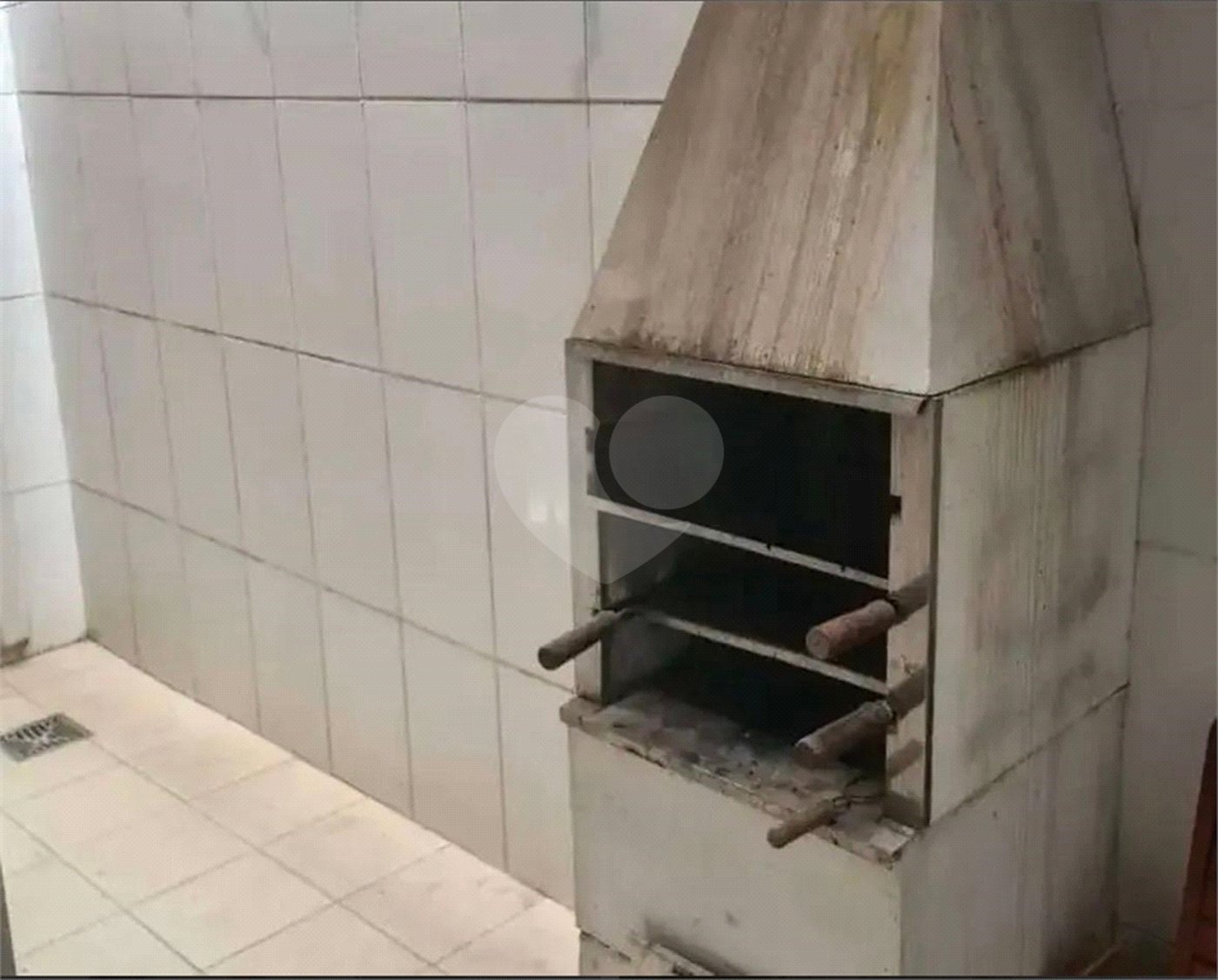 Casa à venda com 2 quartos no condomínio Karolyne, Votorantim - SP
