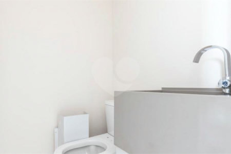 Apartamento à venda com 3 suítes em Moema, São Paulo, SP