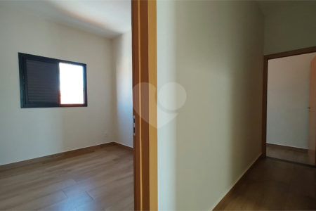 Casa de Vila à venda com 3 quartos, sendo 1 suíte,  em Éden, Sorocaba, SP