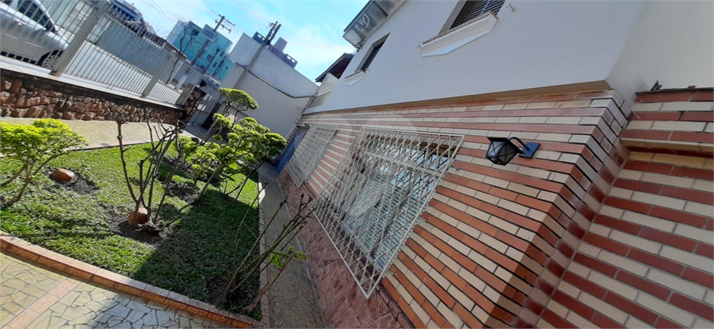 Sobrado à venda com 3 quartos, sendo 1 suíte,  no Centro, São Bernardo do Campo, SP