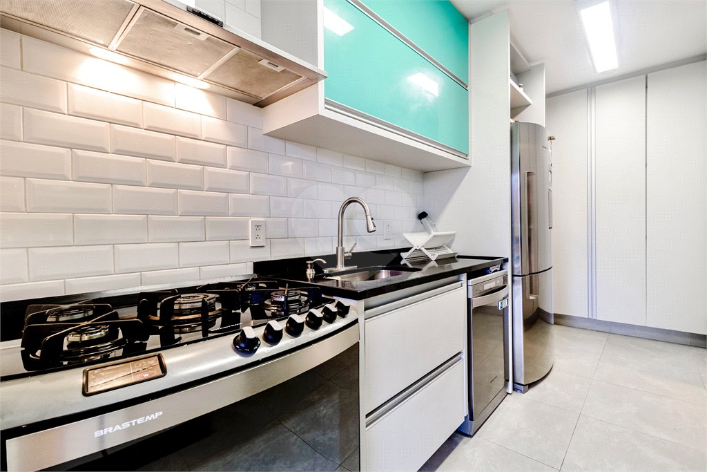Apartamento à venda com 3 suítes em Brooklin, São Paulo, SP