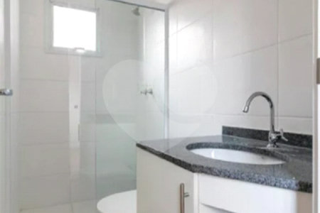 Apartamento à venda com 2 quartos em Cambuci, São Paulo, SP