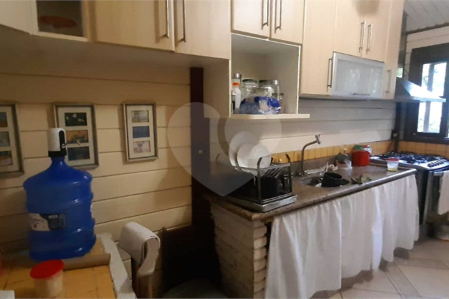 Casa à venda ou para alugar com 4 quartos, sendo 2 suítes, em Serra da Cantareira, Mairiporã, SP