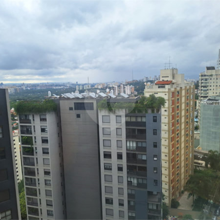 Apartamento à venda com 3 suítes em Sumarezinho, São Paulo, SP