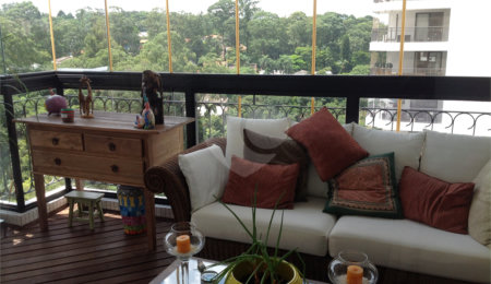 Apartamento à venda com 4 suítes em Jardim Marajoara, São Paulo, SP