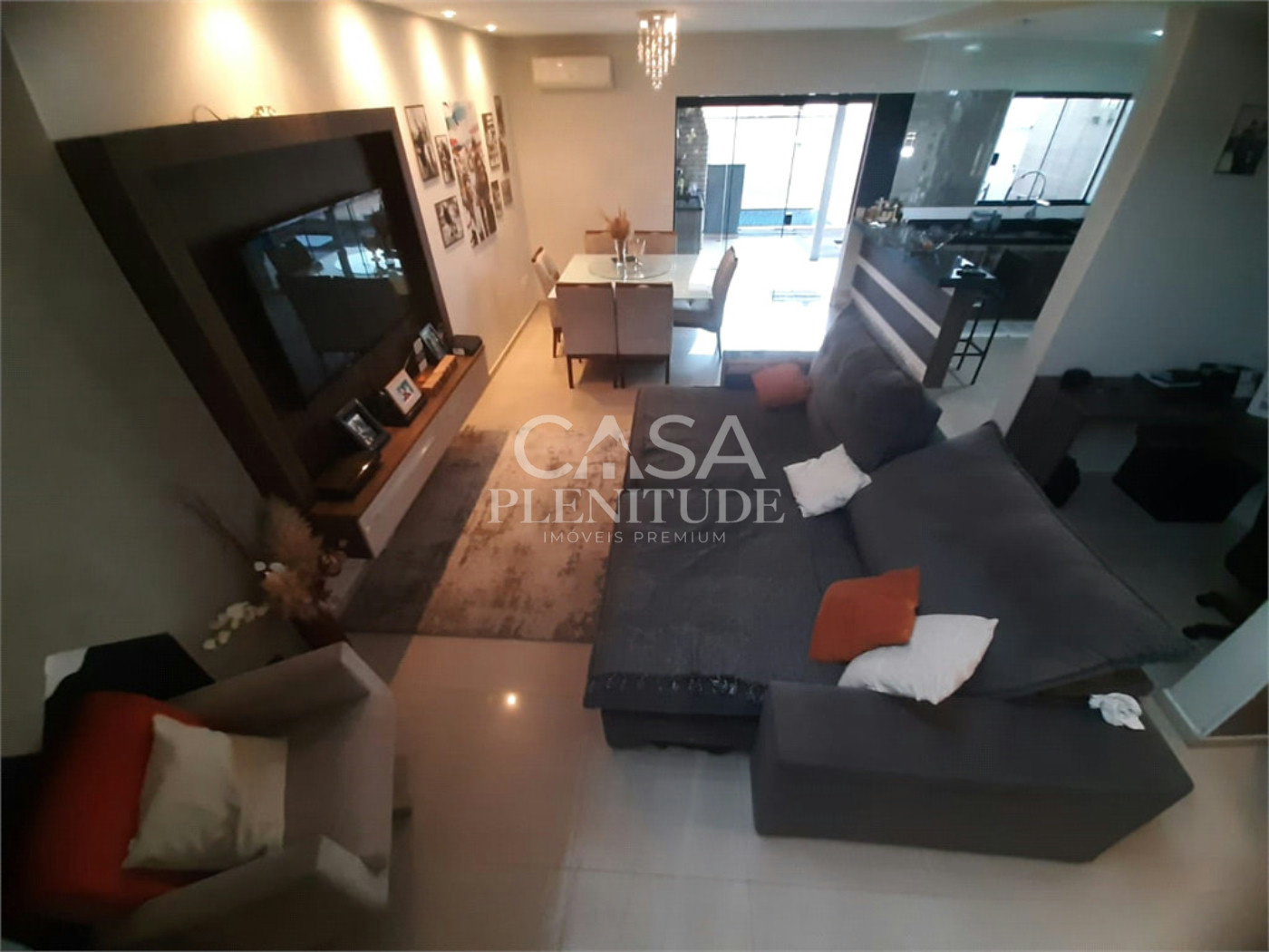 Casa em condomínio à venda com 3 quartos, sendo 1 suíte,  em Horto Florestal, Sorocaba, SP