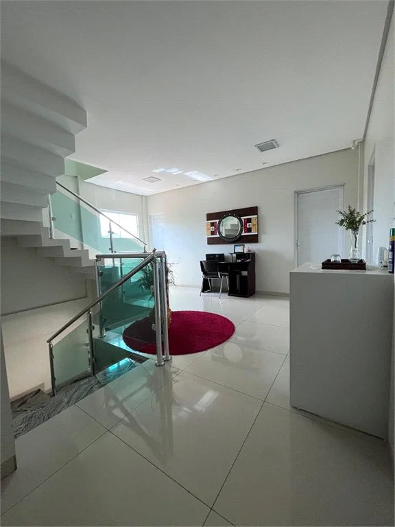 Casa à venda com 6 quartos, sendo 1 suíte,  no Centro, Balsas, MA