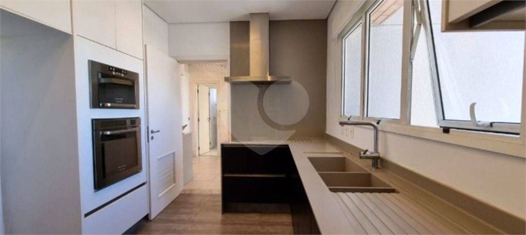Apartamento à venda com 3 suítes em Vila Mariana, São Paulo, SP