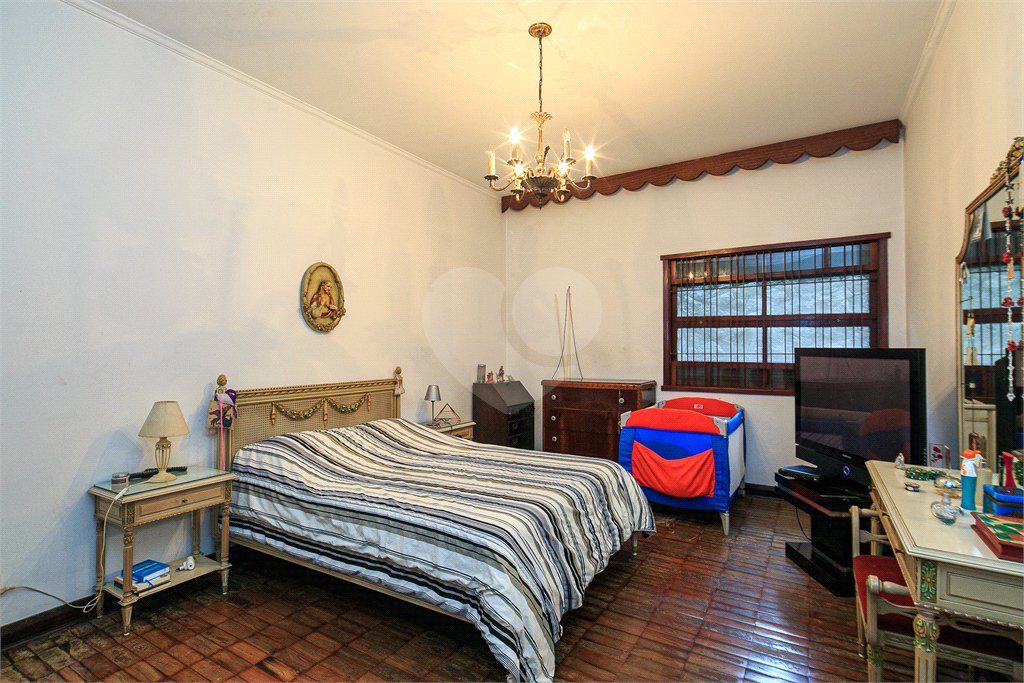 Casa Térrea à venda com 4 quartos, sendo 1 suíte, em Alto da Boa Vista, São Paulo, SP