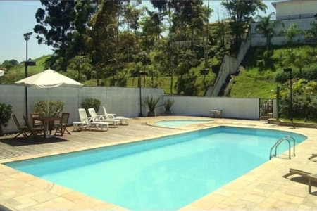 Casa à venda com 3 quartos, sendo 1 suíte, no condomínio Liberty Village, São Paulo - SP