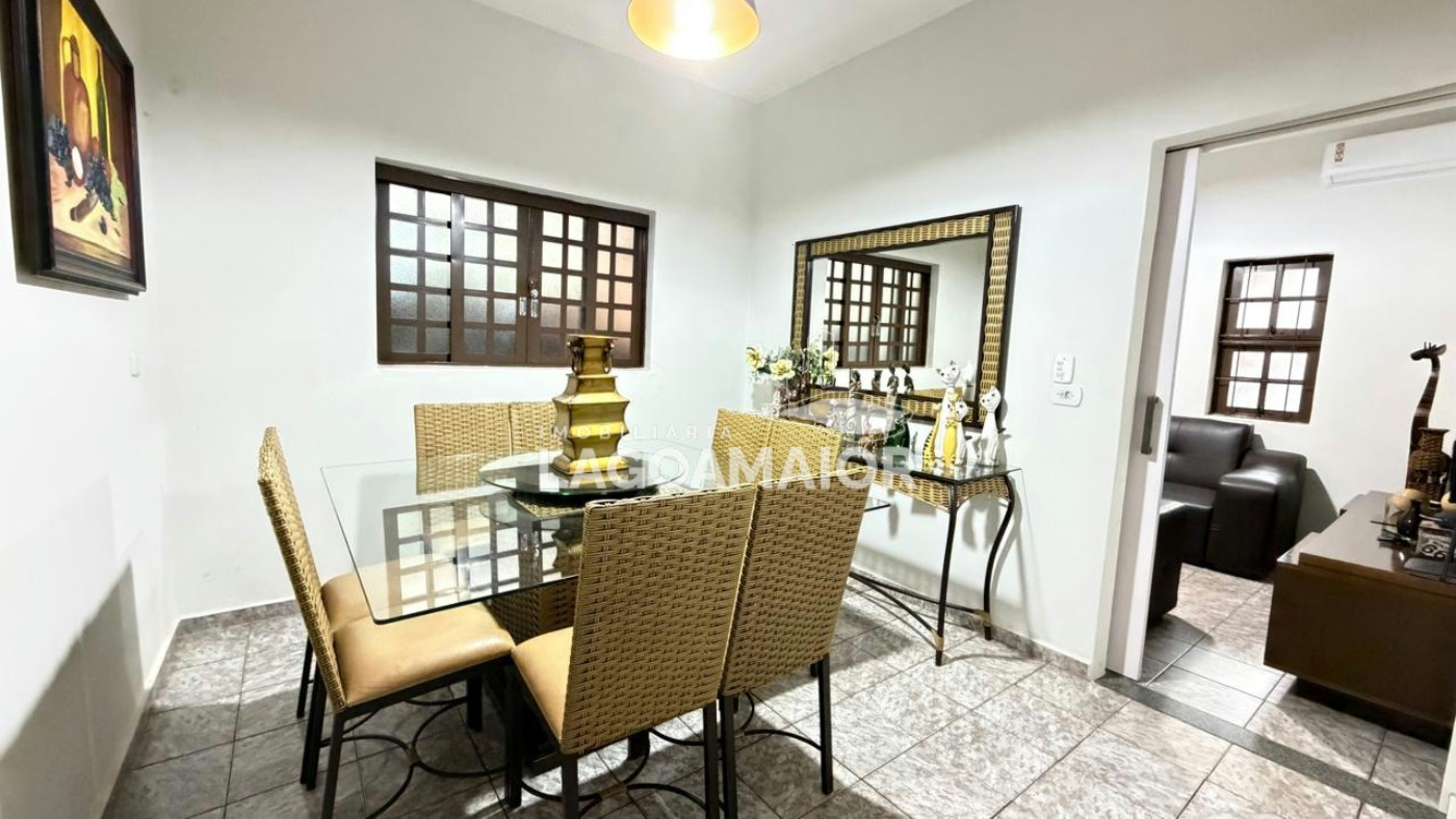 Casa à venda com 3 quartos, sendo 1 suíte, em Jardim Cangalha, Três Lagoas - MS