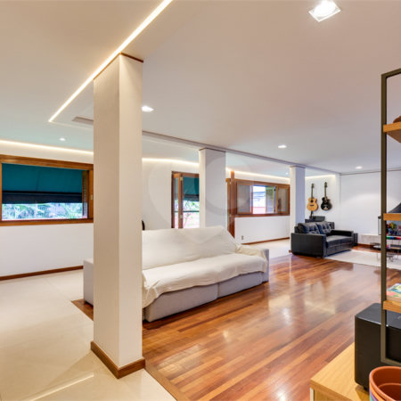 Casa à venda com 4 suítes em Chácara Monte Alegre, São Paulo, SP