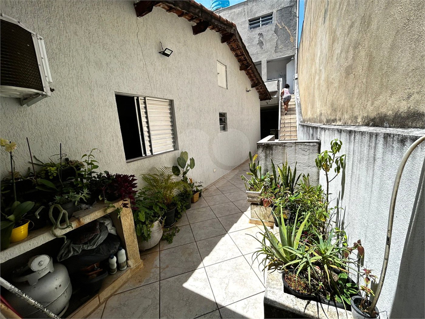 Casa à venda com 4 quartos, sendo 2 suítes, em Vila Buenos Aires, São Paulo, SP