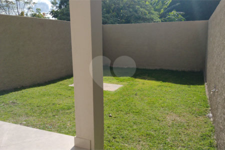 Sobrado à venda com 2 quartos, sendo 1 suíte, em Jardim Maristela II, Atibaia, SP