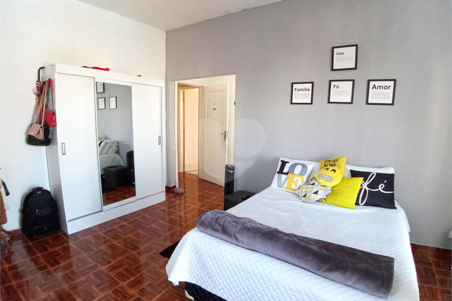 Casa à venda com 4 quartos, sendo 2 suítes, em Santana, São Paulo, SP