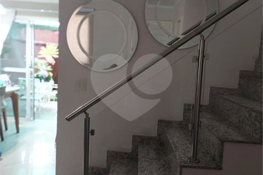 Casa à venda com 3 quartos, sendo 1 suíte, no condomínio Algarve Residencial, São Paulo - SP