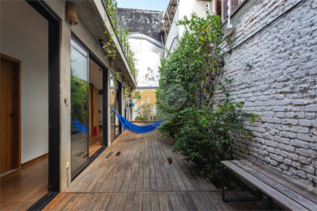 Casa Térrea à venda com 3 quartos, sendo 2 suítes,  em Vila Ipojuca, São Paulo, SP