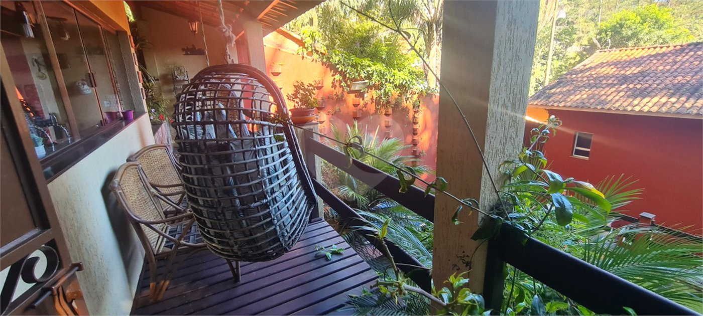 Casa à venda com 3 suítes no condomínio Parque Imperial da Cantareira, Mairiporã - SP