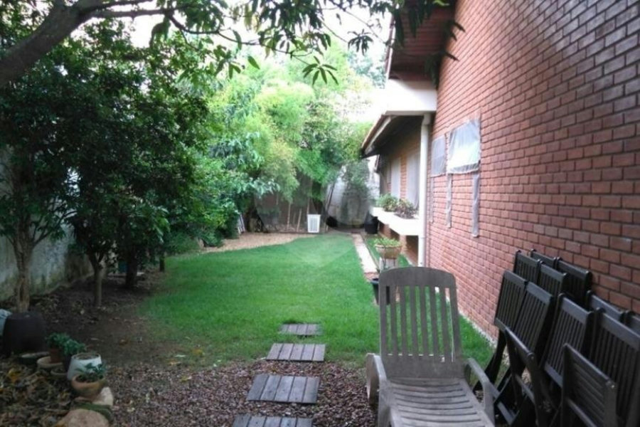 Casa Térrea à venda com 4 suítes em Jardim Floresta, São Paulo, SP