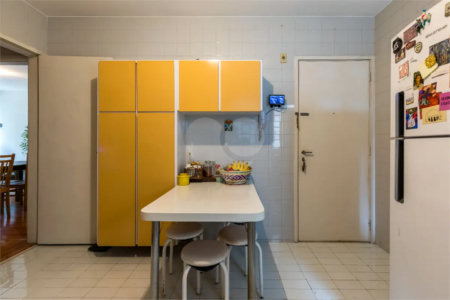 Apartamento à venda com 3 quartos, sendo 1 suíte, em Perdizes, São Paulo, SP