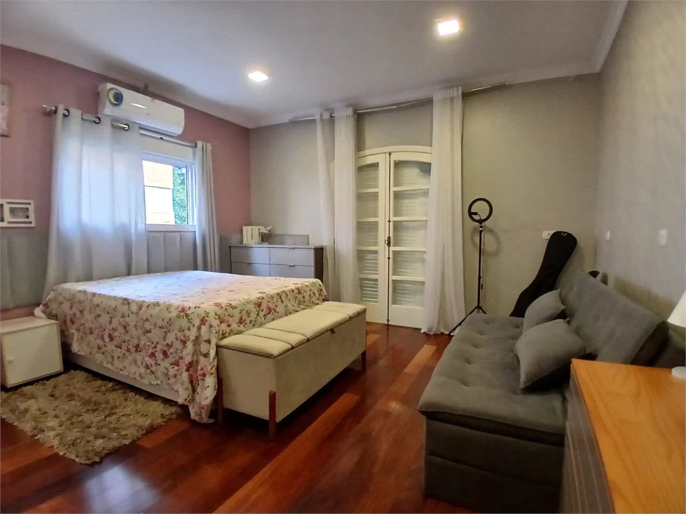 Sobrado à venda com 4 quartos, sendo 2 suítes, em Vila Ida, São Paulo, SP