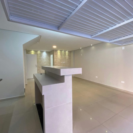 Casa com 2 dormitórios à venda, 106 m² por R$ 580.000,00 - Marapé - Santos/SP
