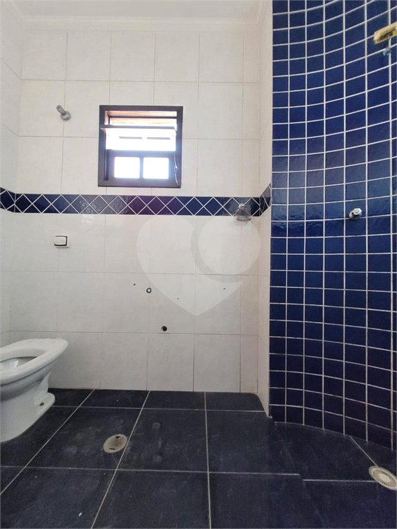Sobrado à venda com 3 quartos, sendo 1 suíte,  em Jardim Ana Rosa, Suzano, SP