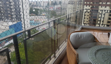 Apartamento à venda com 4 quartos, sendo 1 suíte,  em Morumbi, São Paulo, SP