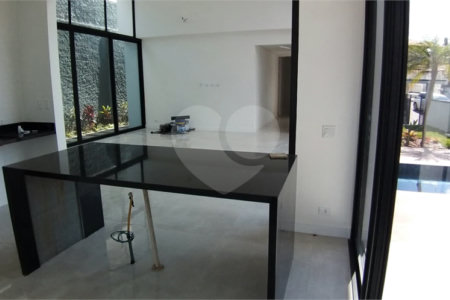 Casa à venda com 3 suítes em Jardim Paulista, Atibaia, SP