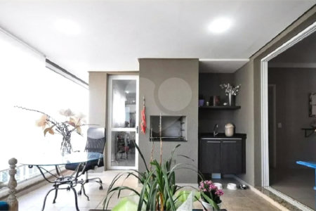 Apartamento à venda com 3 suítes em Vila Andrade, São Paulo, SP