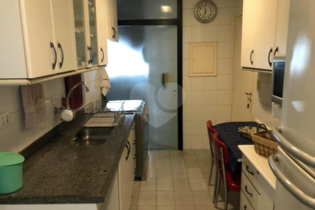 Apartamento à venda com 3 quartos, sendo 2 suítes, em Cerqueira César, São Paulo, SP