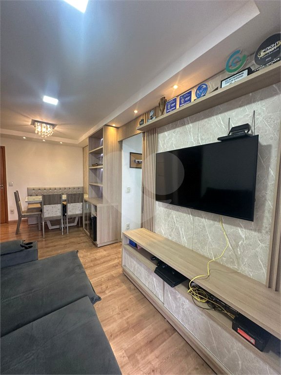 Apartamento à venda com 3 quartos, sendo 1 suíte, em Jardim Shangri-lá, Cuiabá, MT