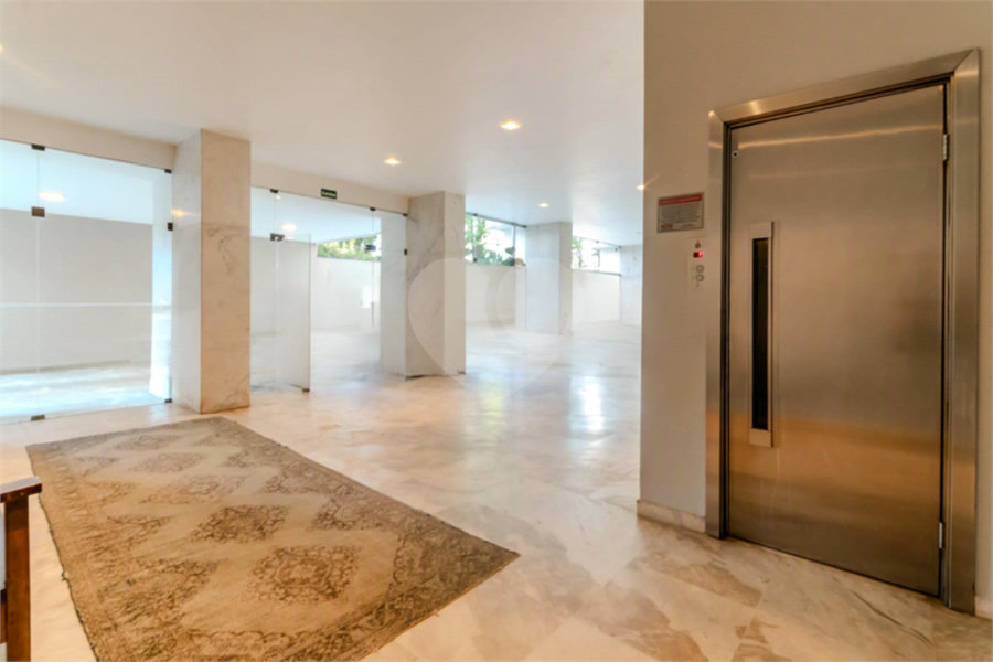 Apartamento à venda com 4 quartos, sendo 1 suíte, em Jardim Europa, São Paulo, SP