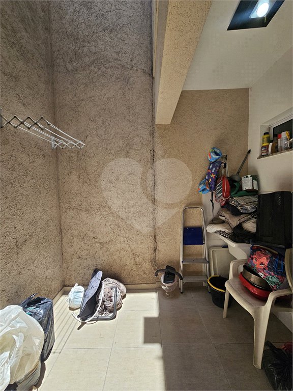 Sobrado à venda com 3 quartos, sendo 1 suíte,  em Vila Nivi, São Paulo, SP