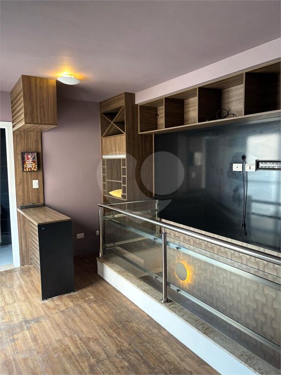 Casa à venda com 3 quartos, sendo 1 suíte, no condomínio Recanto das Araucárias, Suzano - SP