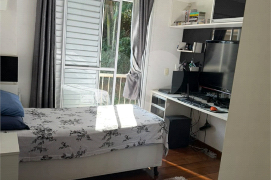Casa à venda com 4 quartos, sendo 3 suítes,  no condomínio The House, São Paulo - SP