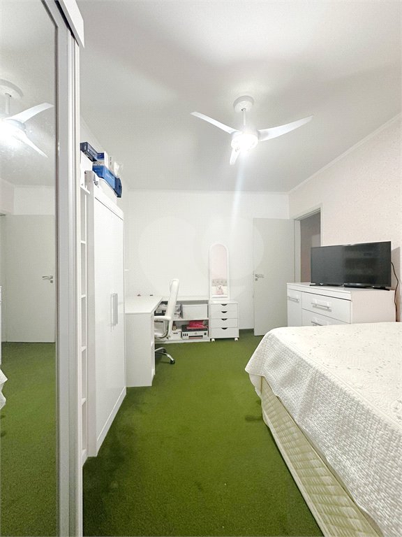 Sobrado à venda com 3 quartos em Vila Paulicéia, São Paulo, SP