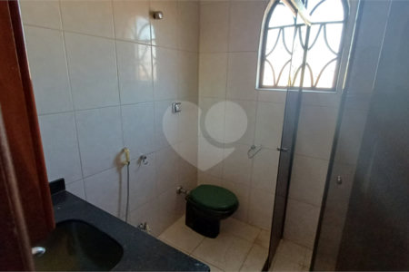 Sobrado à venda com 5 quartos, sendo 2 suítes,  em Parque Continental, São Paulo, SP