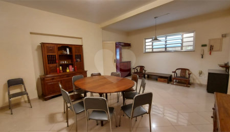 Casa à venda com 4 quartos, sendo 3 suítes,  em Jardim Luzitânia, São Paulo, SP