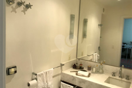 Apartamento à venda com 2 suítes em Itaim Bibi, São Paulo, SP