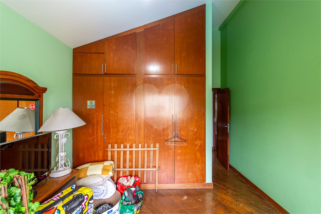 Casa à venda com 4 quartos, sendo 2 suítes, em Brooklin Paulista, São Paulo, SP