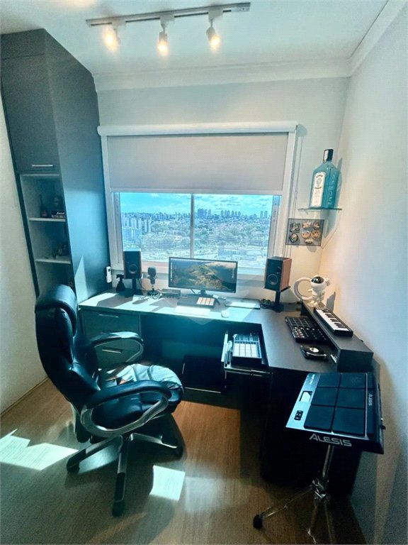 Apartamento à venda com 2 quartos, sendo 1 suíte,  em Cerâmica, São Caetano do Sul, SP