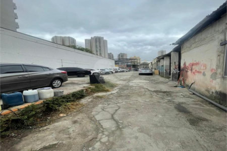 Terreno à venda em Vila Carrão, São Paulo, SP