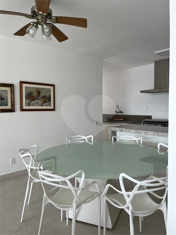 Apartamento à venda ou para alugar com 3 quartos, sendo 1 suíte, em Enseada, Guarujá, SP