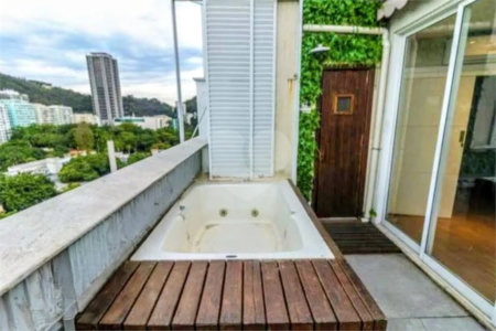 Cobertura à venda com 2 quartos, sendo 1 suíte, em Botafogo, Rio de Janeiro, RJ